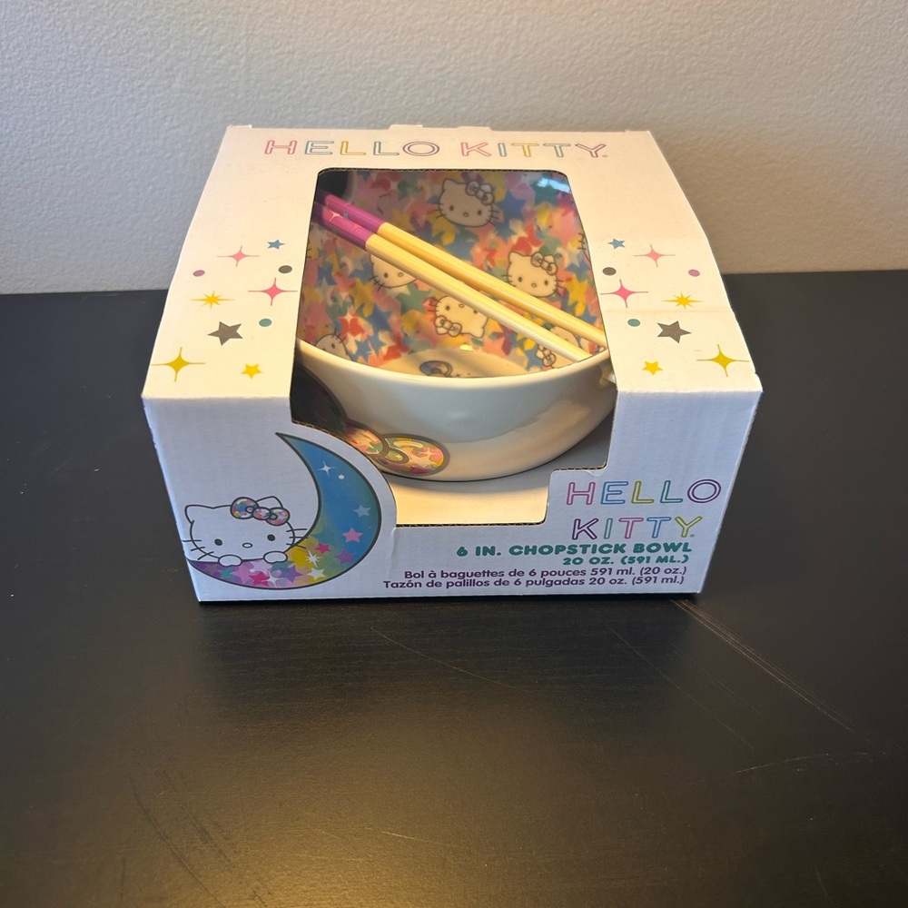 Hello Kitty ramen bowl with chopsticks